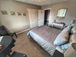 Sunny Shuswap B&B - Chambre