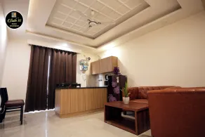 Suite 16 Studio Apartments Luxury 1BHK - Near Artemis Hospital - Hall