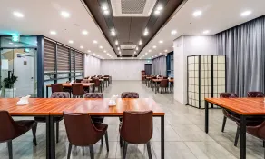 Golden Tulip Essential Namgang - Restaurant