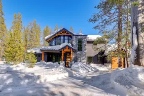 Mountain Modern and Spacious, Close to Everything! - Interior