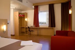 ibis Kyiv City Center - Room