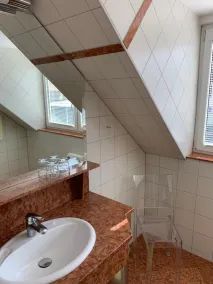 Hotel Csejtei - Badeværelse