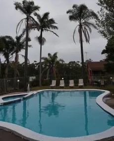 Tabourie Lake Motor Inn - Piscina