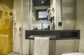Trip Park Hotel - Bathroom