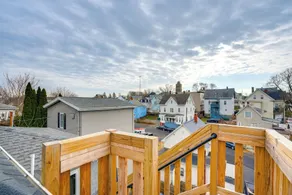 Apt in Historic Lynn Neighborhood: 2 Mi to Beach! - Interior