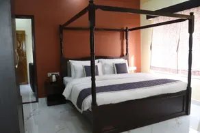 Aashrayam Hotels And Resorts - Room