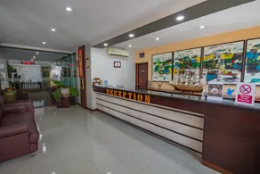 Grand Santhi Hotel - Rezeption