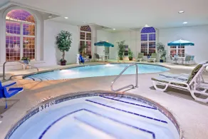 La Quinta by Wyndham Cleveland Macedonia - Piscine