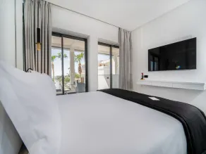 Petit Palace Suites Hotel - Zimmer