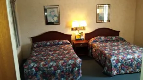 Budget Host Inn - Chambre