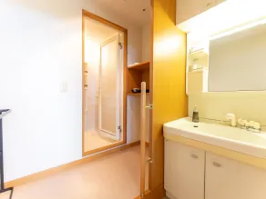 LiVEMAX Resort Upopoi Shiraoi Onsen - Salle de bain