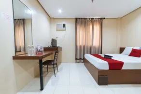 RedDoorz near Olongapo Bus Terminal - Chambre