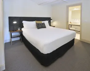 Grand Hotel Melbourne - Room