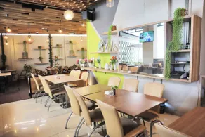 Whiz Hotel Cikini Jakarta - Restaurant