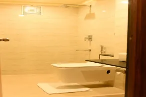 Hotel RK Gardenia - Bathroom