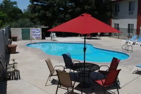 Quality Inn & Suites Fresno Northwest - Piscine