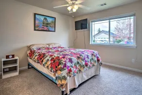 Grants Pass Home: 1 Mi to Downtown & Rogue River! - Interiör