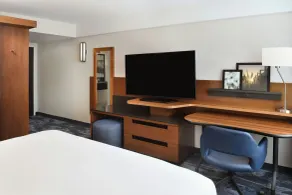 Fairfield Inn & Suites by Marriott Calgary Downtown - Værelse
