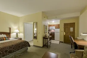 Staybridge Suites Harrisburg-Hershey by IHG - Chambre