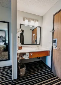 Wrangler Hotel - Badezimmer