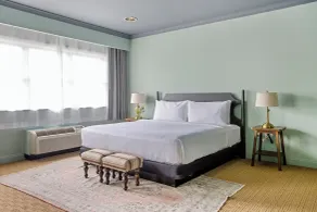 The Harbor Front Inn - Chambre