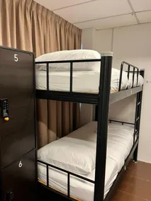 Pine Armenian - Room