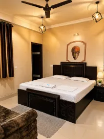 Hotel Karnal Inn - Rum