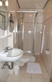 Hotel Schuurman eGbR - Banheiro