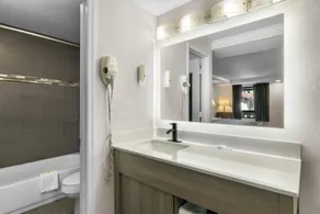 Quality Inn Downtown Helen - Salle de bain