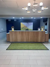 Spark by Hilton Galveston - Réception