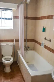 BRICKWOOD APARTMENTS LANTANA Rd - Badezimmer