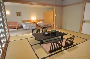 Tsujun Sanso - Camera