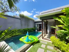 Seminyak Icon - by Karaniya Experience - CHSE certified - Pool