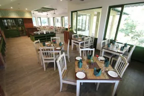 Club Mahindra Mount Serene, Munnar - Restaurant