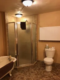 Artha Bed and Breakfast - Badezimmer