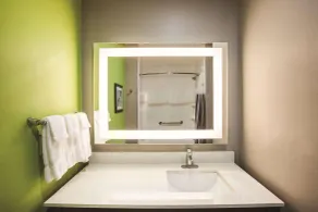 La Quinta Inn & Suites by Wyndham Baton Rouge - Port Allen - Salle de bain