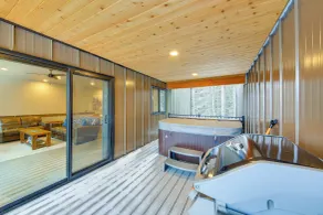 Luxury Ski Home w/ Hot Tub on Schweitzer Mountain - Innvendig
