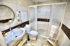 Grand Dogan Otel - Badezimmer