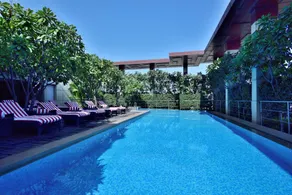 Radisson Blu Hotel, Indore - Pool