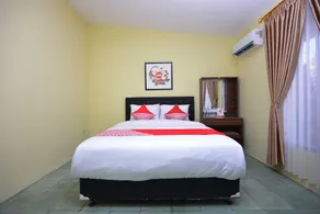 RedDoorz Syariah at Omah Pathok Malioboro - Room