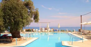 Maranton Beach Hotel - Basseng