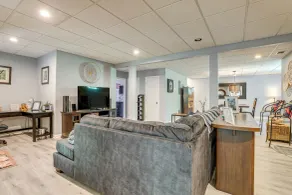 Spacious Yard & Bbq: Chic Escape in Lawrenceville! - Innenbereich