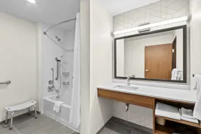 Everhome Suites Chandler Phoenix Fashion Center - Bathroom