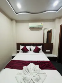 Hotel Sayari Inn - Chambre