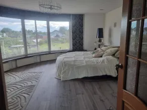 Serene 4-bedroom House Rental in Historic Rīga - Quarto