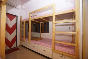 Mumbai Staytion Dorm- A Backpackers Hostel - Chambre