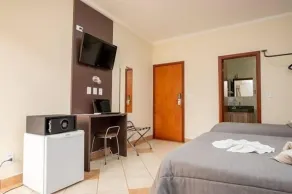 Hotel Universitario - Chambre