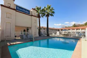 Travelodge by Wyndham Redding CA - Piscine