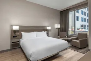 AC Hotel by Marriott Atlanta Midtown - Room