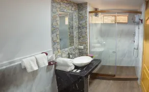 Pisonay Hotel - Bathroom